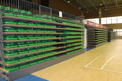 前置式低靠背座椅伸縮看臺