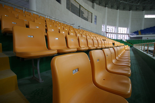 貴州師范學院體育館看臺座椅