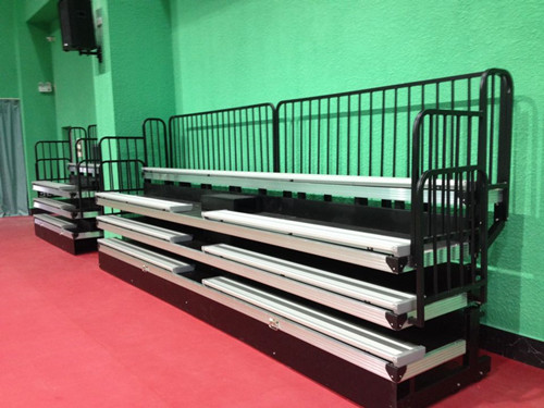 北海昊海房地產(chǎn)公司羽毛球館看臺(tái)