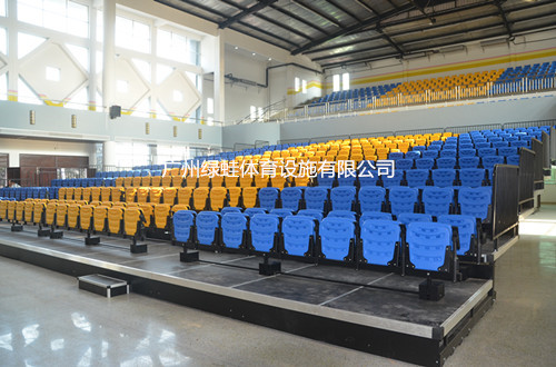 廣州大學附屬中學一層雙排伸縮看臺