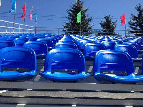 綠蛙拼裝看臺帶您縱享阿爾山國際圣水節(jié)