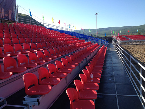 綠蛙拼裝看臺帶您縱享阿爾山國際圣水節(jié)