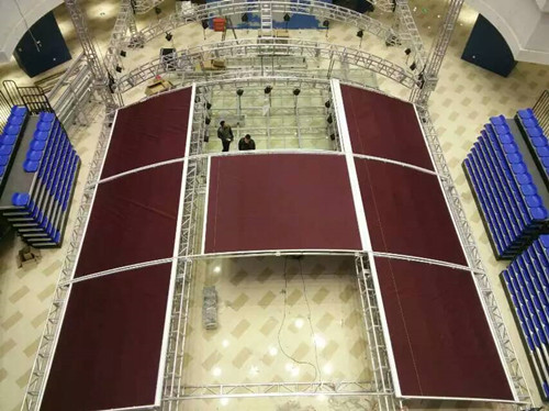 湘潭天虹百貨商場演藝中心看臺(tái)舞臺(tái)搭建