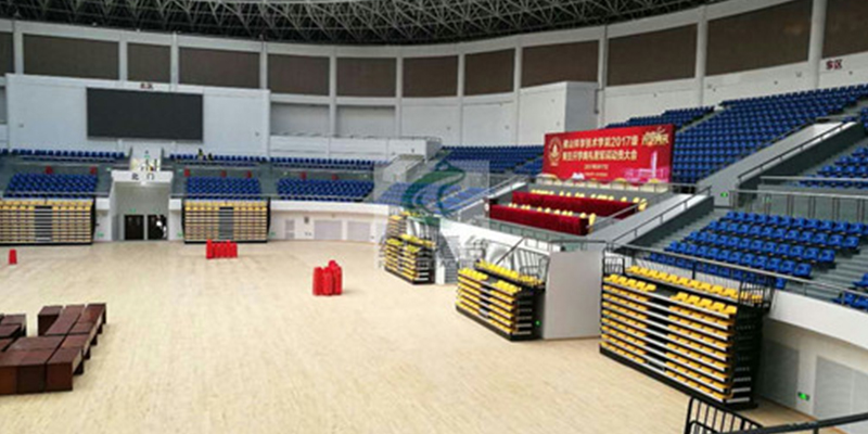 佛山科技學(xué)院再啟航，綠蛙伸縮看臺(tái)保駕護(hù)航！