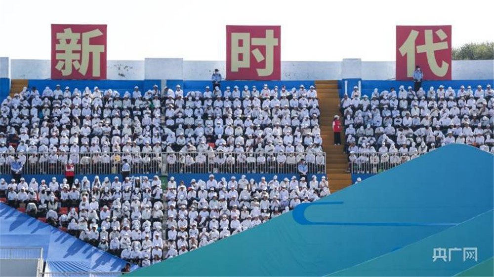 演藝活動復蘇與看臺座椅需求增加