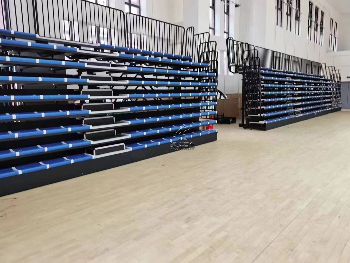 伸縮看臺如何優化視線與舒適度